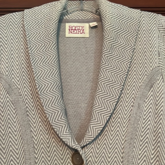 Knit jacket. - Picture 2 of 6